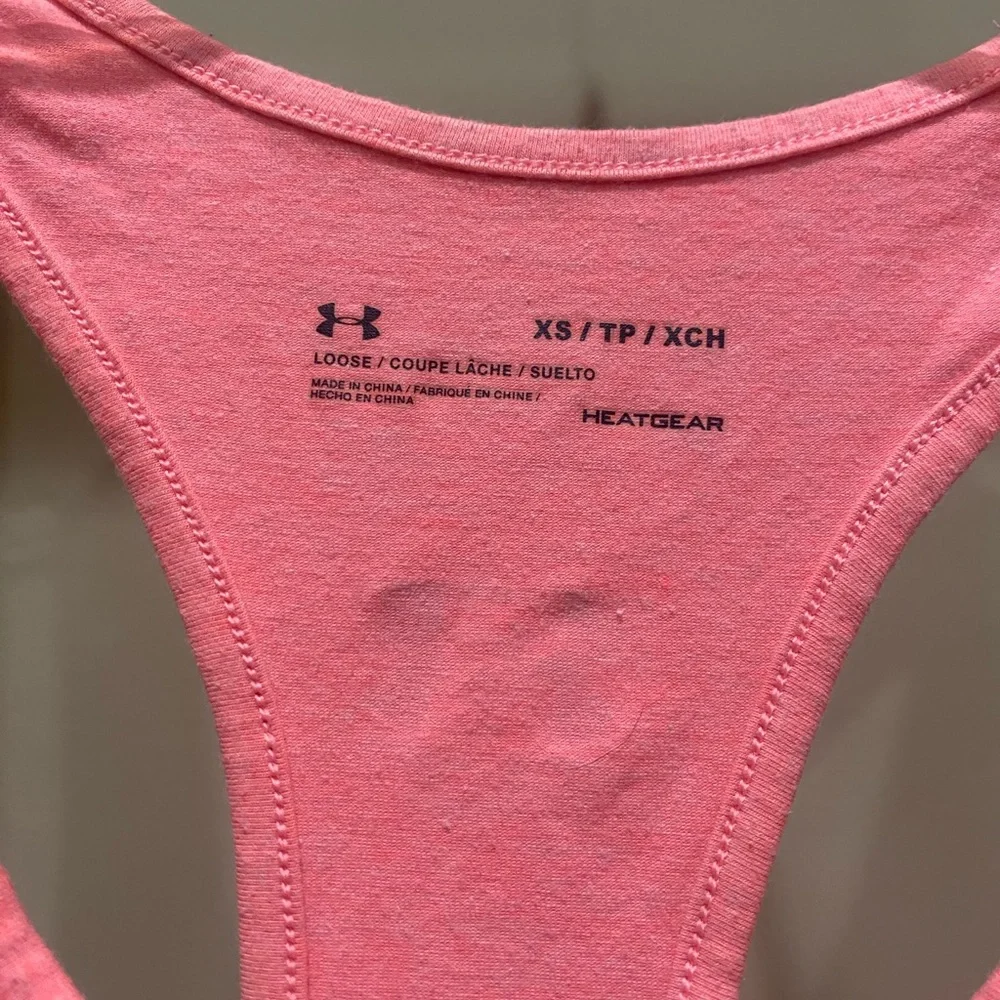 Under Armour HeatGear Loose Racerback Tank Coral Pink XS Athletic Top 0292 - Picture 2 of 4
